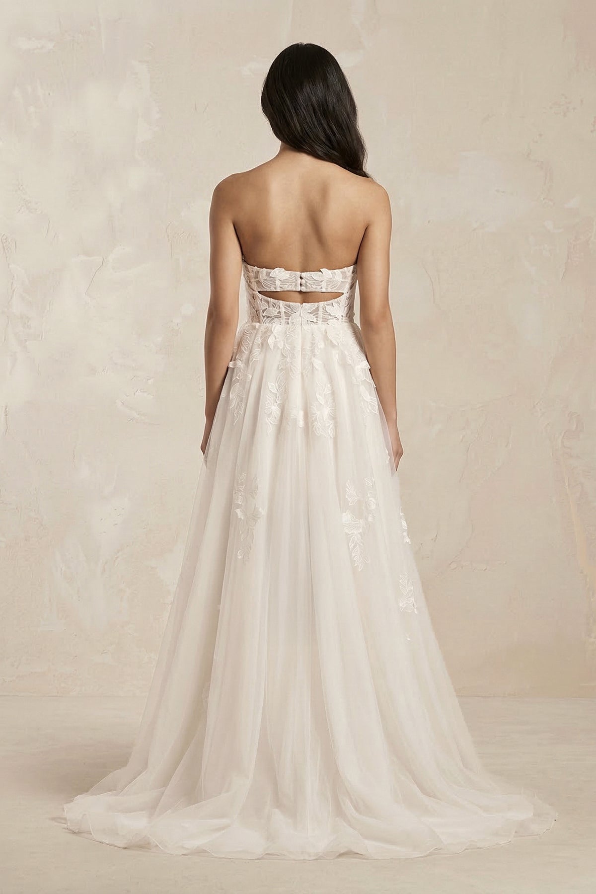 Robe de mariée ivoire trapèze en tulle bustier sans manches - Harana