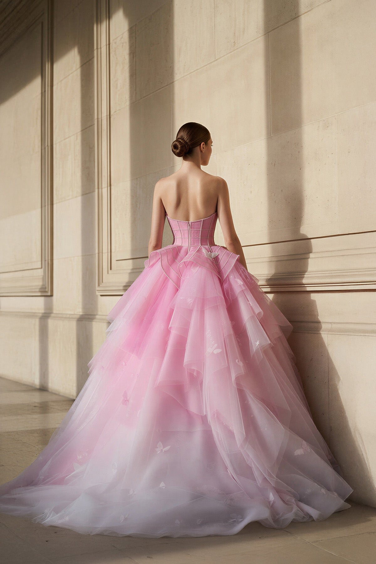 Robe longue rose en tulle bustier à appliqués - Harana