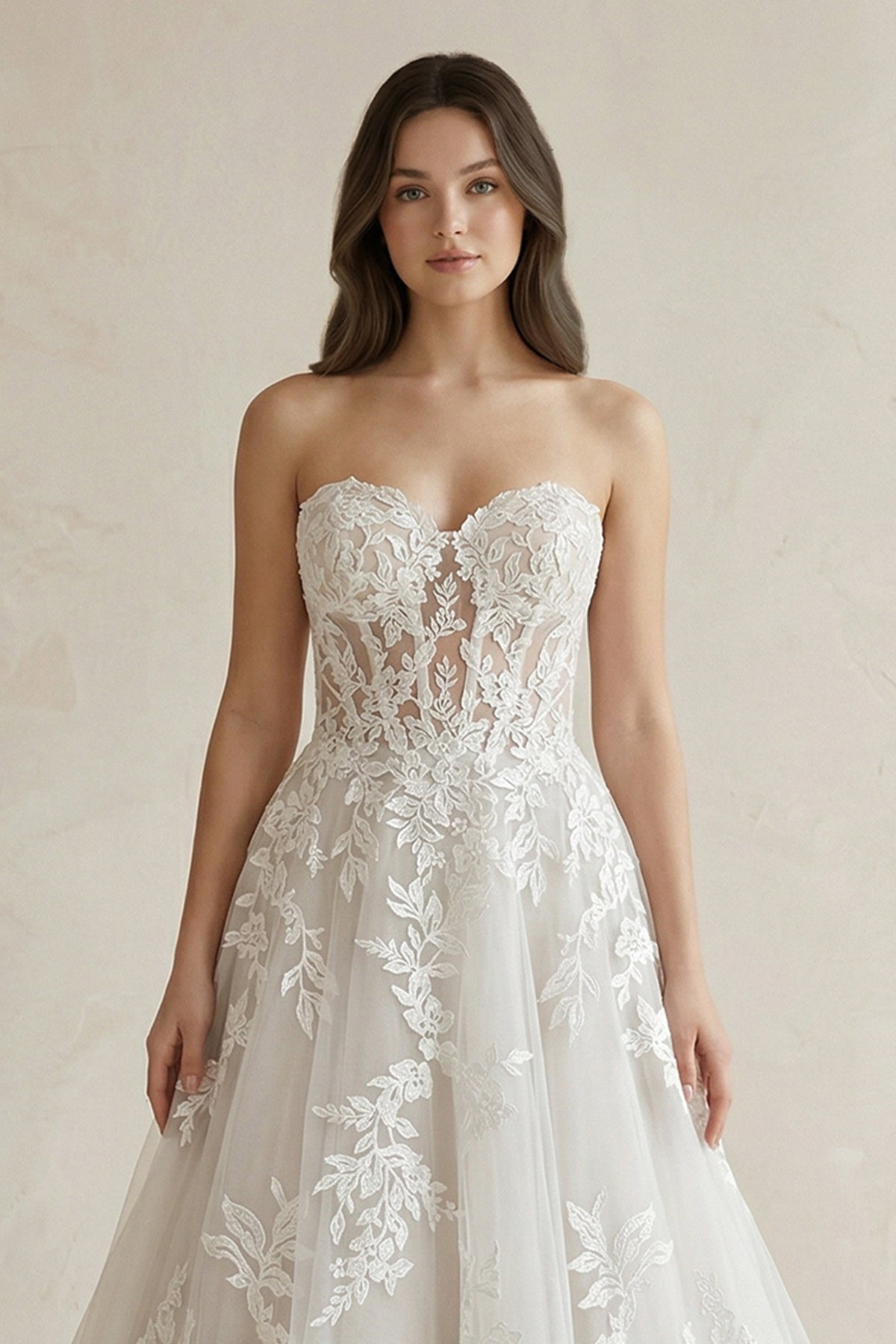 Robe de mariée ivoire trapèze en tulle décolleté cœur sans manches - Harana