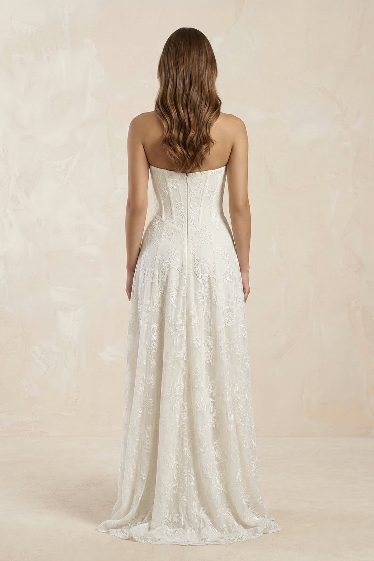 Robe de mariée ivoire trapèze en dentelle décolleté cœur sans manches - Harana
