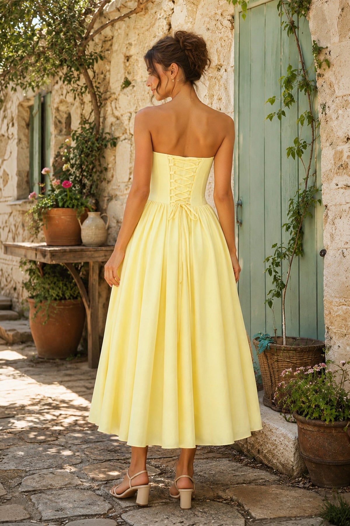 Robe jaune midi coupe trapèze à décolleté cœur plissée avec corset - Harana