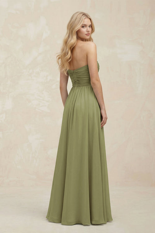 Robe de demoiselle d’honneur vert mousse longue en mousseline coupe trapèze à décolleté cœur plissée - Harana