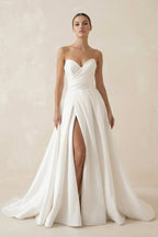 Robe de mariée blanche trapèze en satin décolleté cœur sans manches - Harana