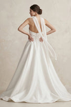 Robe de mariée blanc courte sans manches froncée satinée - Harana