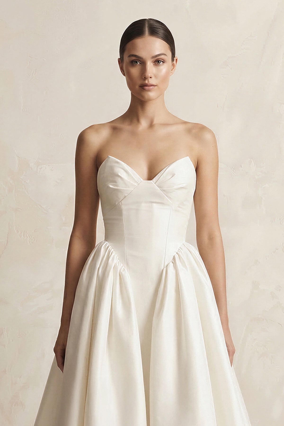 Robe de mariée ivoire courte sans manches à corset satinée - Harana