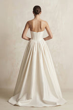 Robe de mariée ivoire courte sans manches à corset satinée - Harana