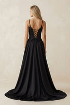 Robe de mariée noire trapèze en satin décolleté cœur sans manches - Harana