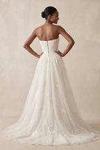 Robe de mariée ivoire courte sans manches effet drapé à corset - Harana