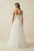 Robe de mariée blanche et nude trapèze dentelle décolleté cœur sans manches - Harana