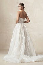 Robe de mariée ivoire courte sans manches à dentelle en tulle - Harana
