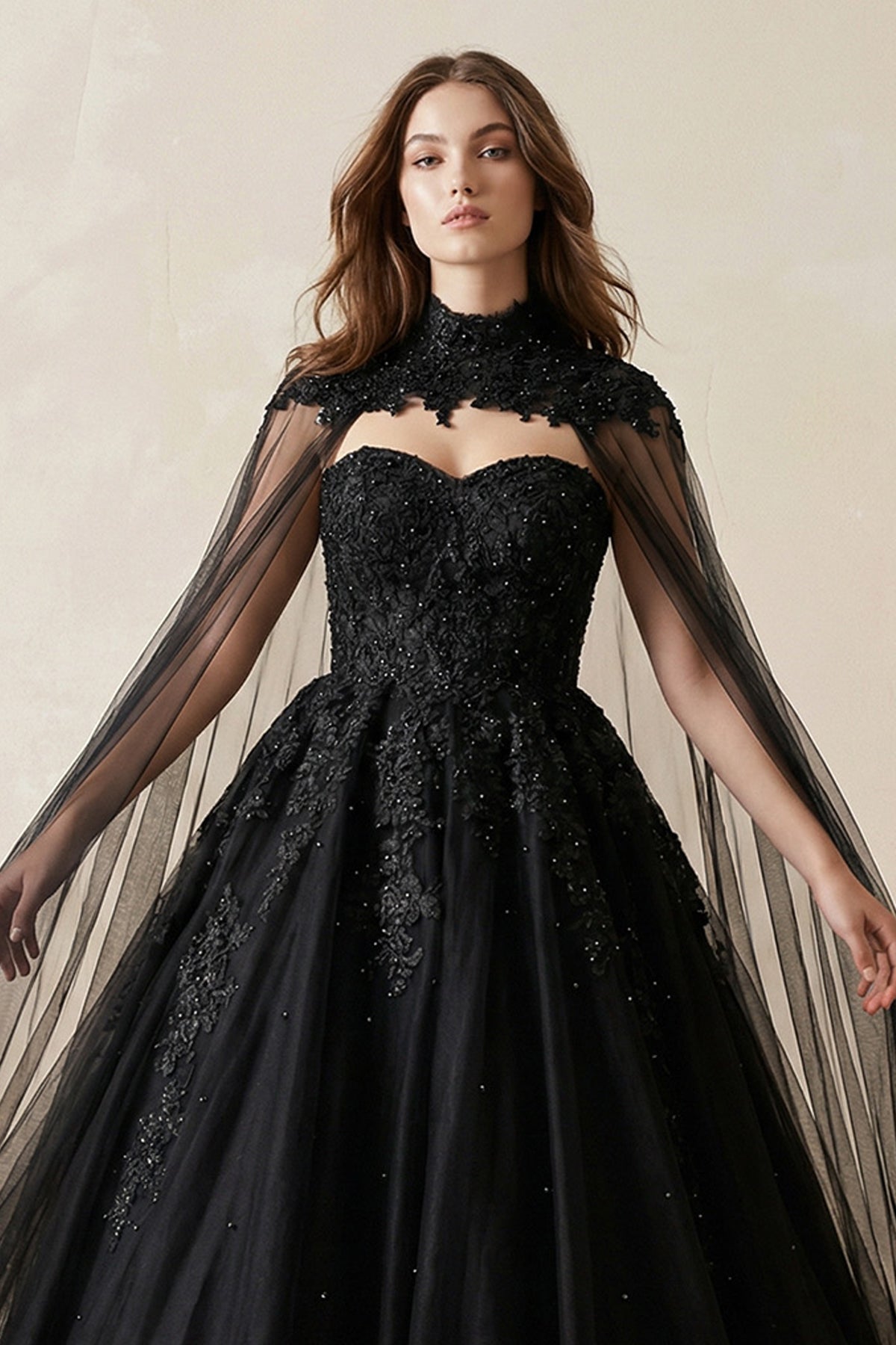 Robe de mariée noir longue sans manches en tulle coupe trapèze - Harana