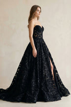 Robe de mariée noir courte sans manches avec fente à corset - Harana