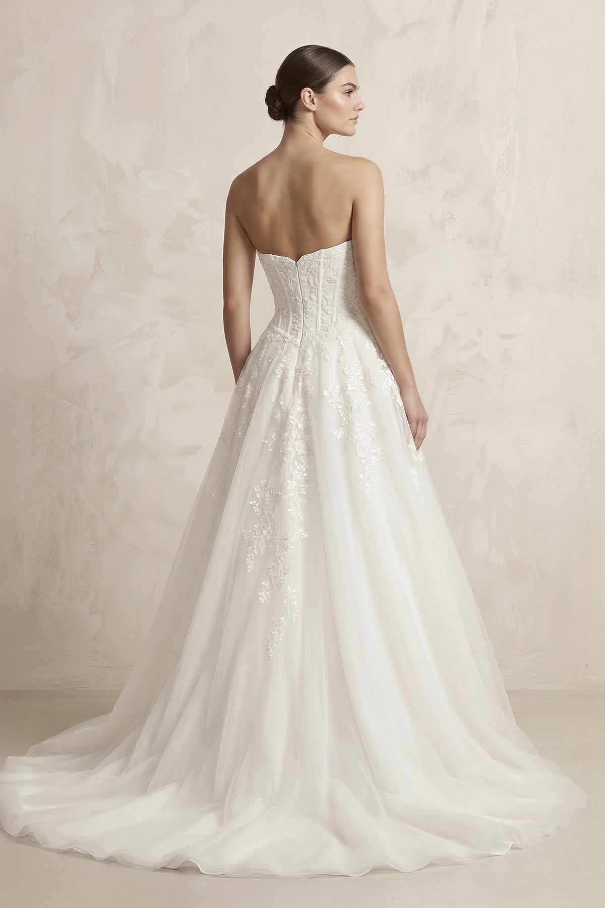Robe de mariée blanc courte sans manches en tulle coupe trapèze - Harana