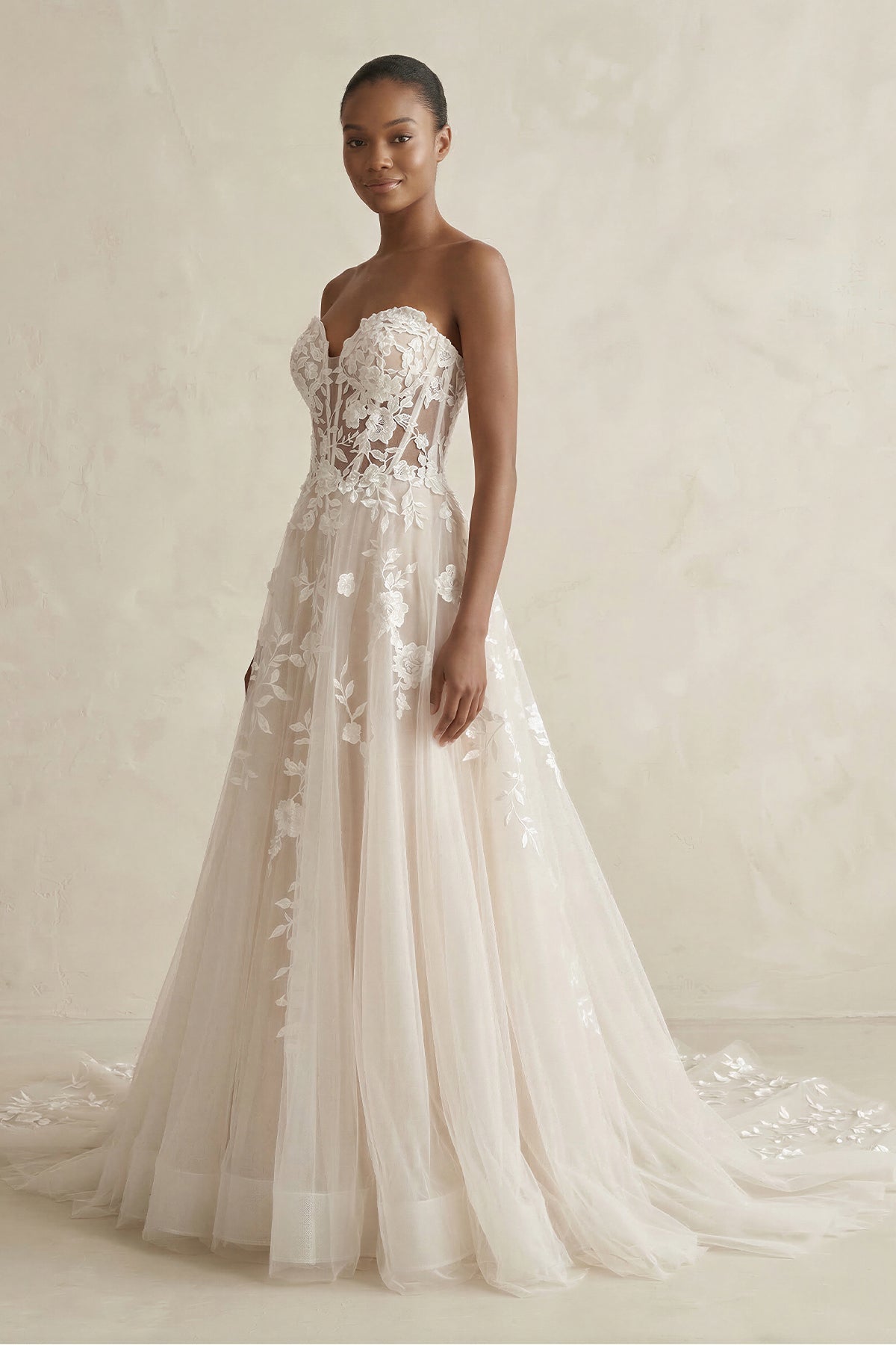 Robe de mariée ivoire courte sans manches à corset en tulle - Harana