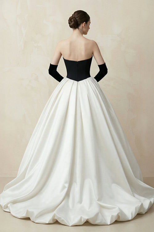 Robe de mariée black & white longue manches longues avec fente satinée - Harana