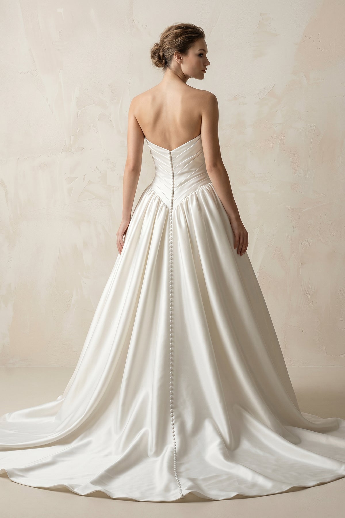 Robe de mariée blanc longue sans manches froncée effet drapé - Harana