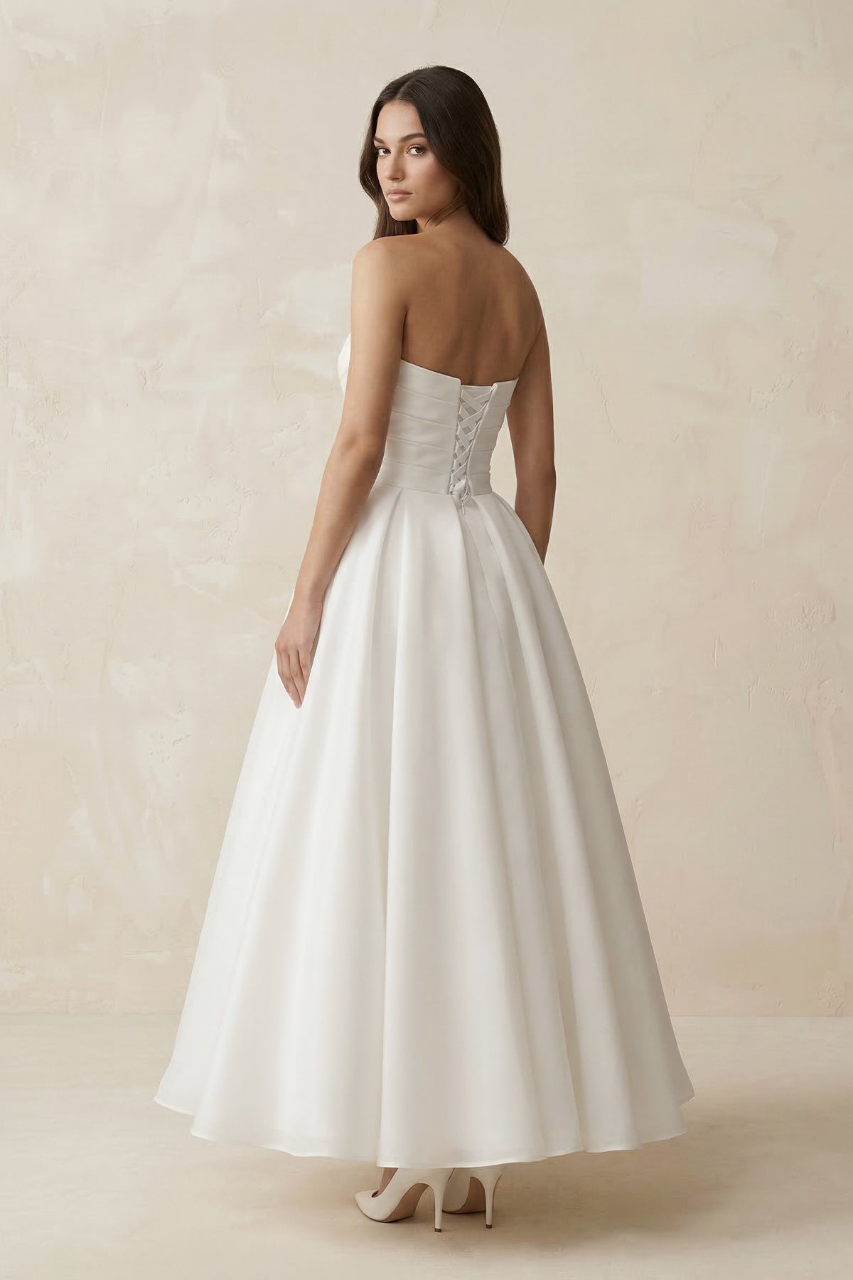 Robe de mariée blanche trapèze en mousseline décolleté cœur sans manches - Harana