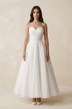 Robe de mariée blanche trapèze en mousseline décolleté cœur sans manches - Harana