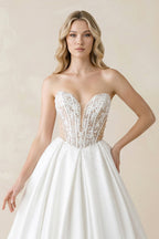 Robe de mariée blanche trapèze en satin décolleté cœur sans manches - Harana