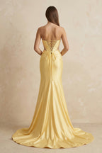 Robe longue jaune satinée coupe sirène décolleté cœur à corset - Harana