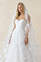 Robe de mariée blanche trapèze en tulle décolleté cœur sans manches - Harana