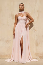 Robe longue rose poudré décolleté cœur avec fente - Harana