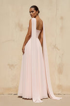 Robe longue rose poudré décolleté cœur avec fente - Harana
