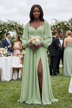 Robe demoiselle d’honneur vert sauge longue manches longues avec fente froncée - Harana
