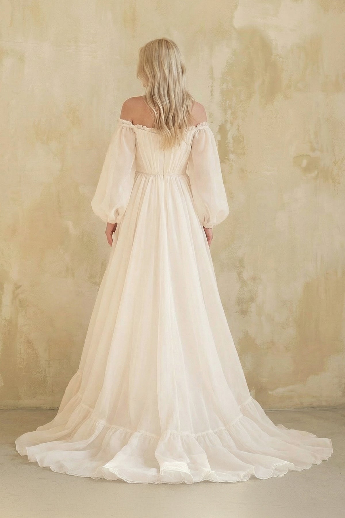 Robe de mariée ivoire longue manches longues plissée en tulle - Harana