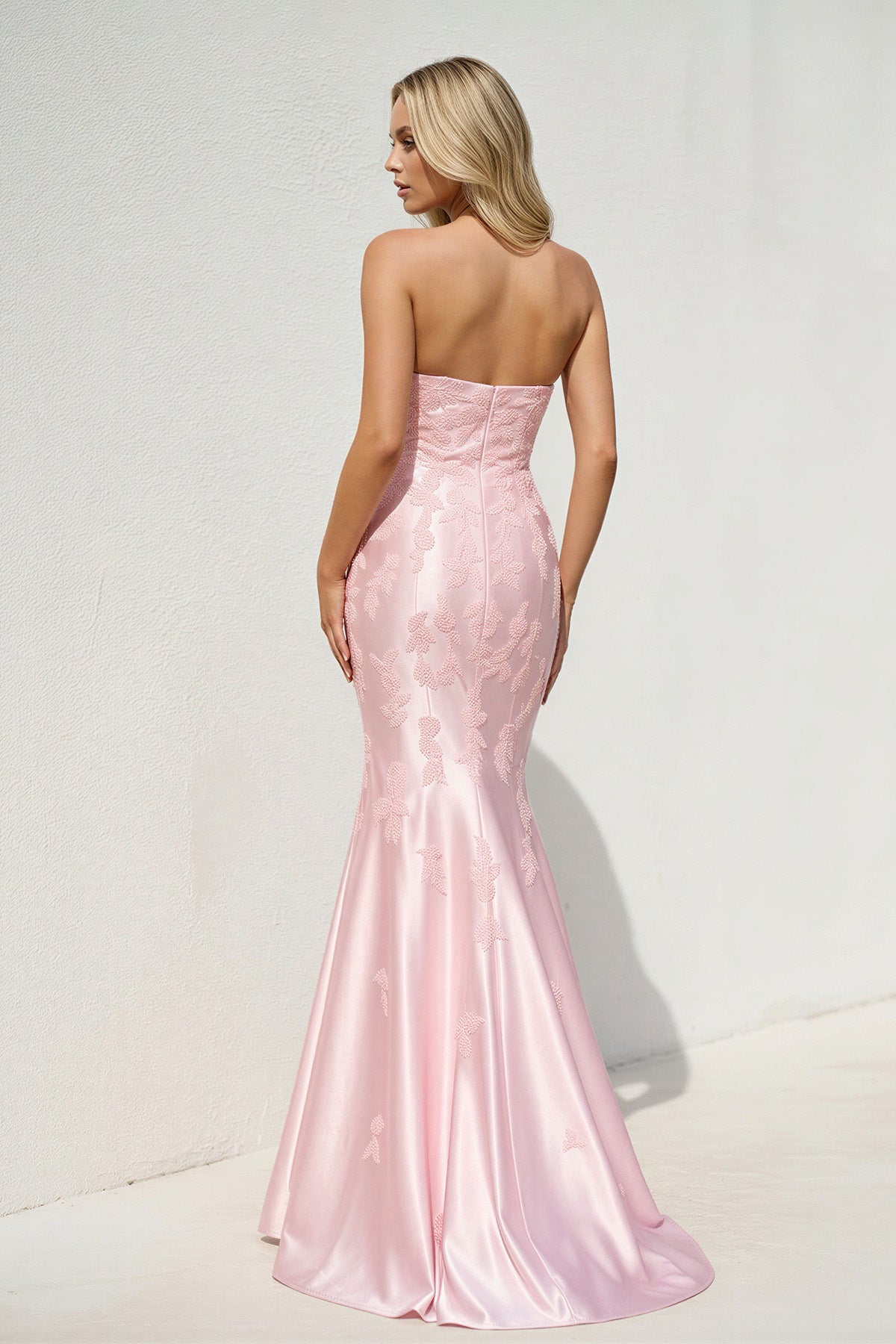 Robe longue rose coupe sirène décolleté cœur à appliqués - Harana