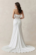 Robe de mariée blanche satinée coupe sirène à décolleté cœur avec corset - Harana