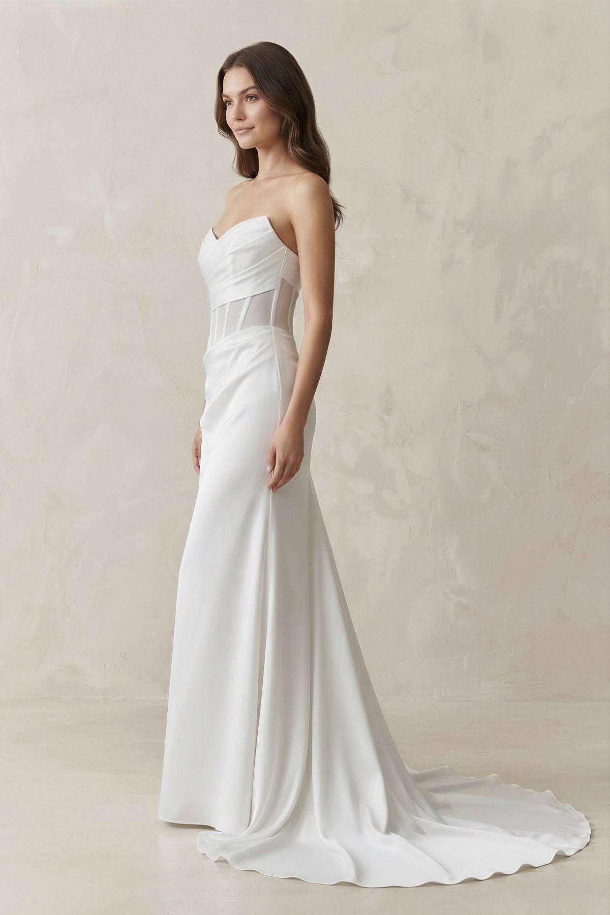 Robe de mariée blanche satinée coupe sirène à décolleté cœur avec corset - Harana