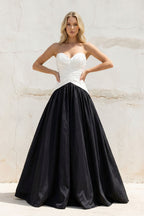Robe longue black & white décolleté cœur effet drapé - Harana