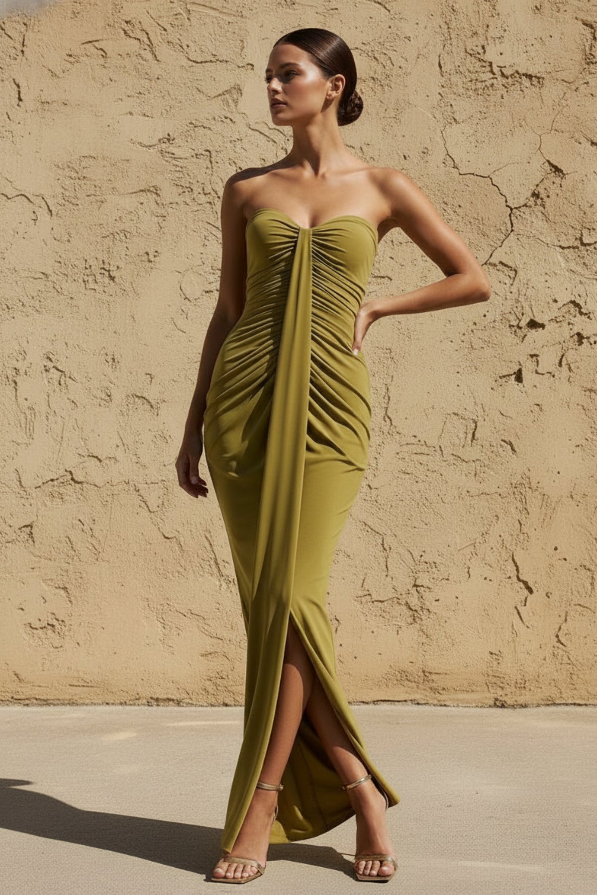 Robe longue olive décolleté cœur effet drapé - Harana