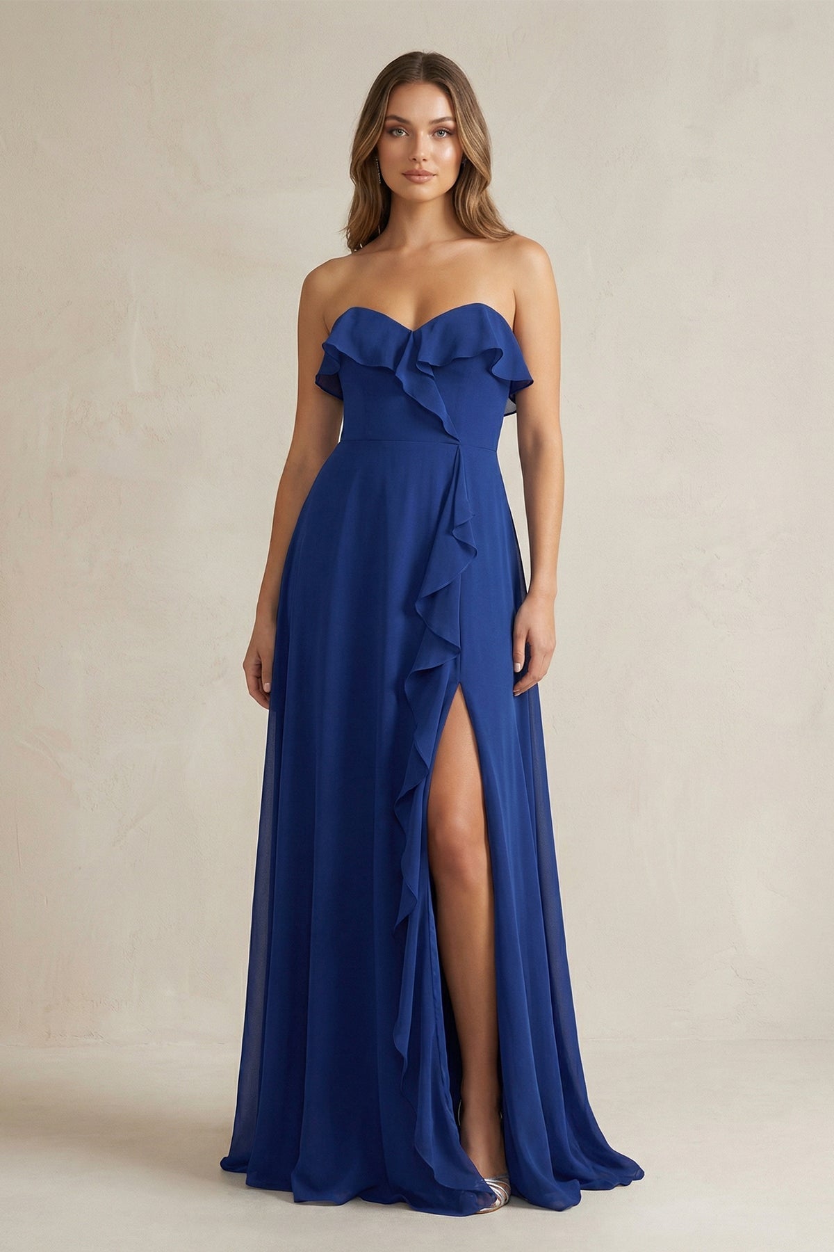 Robe demoiselle d’honneur bleu roi longue sans manches avec fente effet drapé - Harana