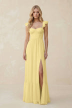 Robe demoiselle d’honneur pastel yellow longue effet drapé à volants en mousseline - Harana