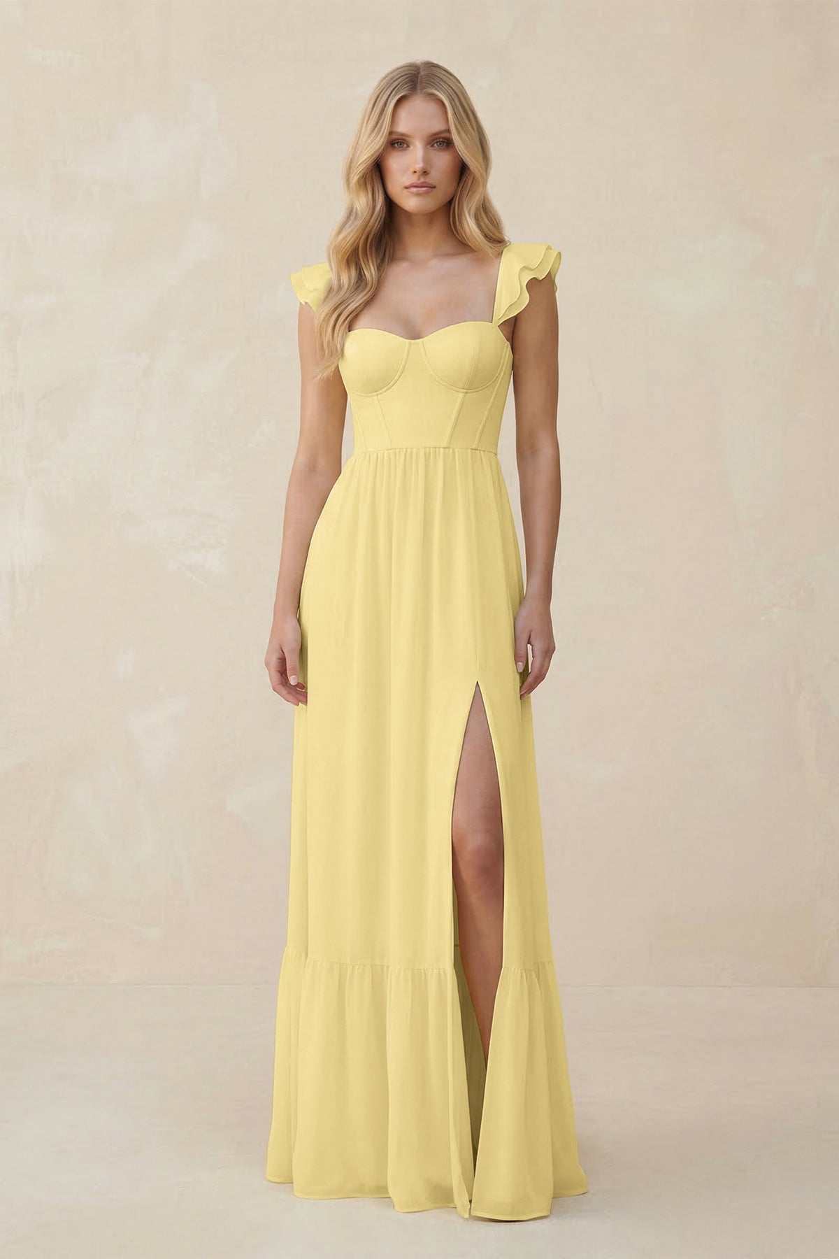 Robe demoiselle d’honneur pastel yellow longue effet drapé à volants en mousseline - Harana