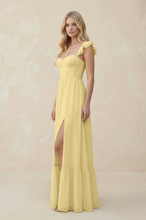 Robe de demoiselle d’honneur jaune pastel longue en mousseline coupe trapèze à décolleté cœur ornée de volants - Harana