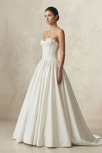 Robe de mariée ivoire courte sans manches satinée - Harana