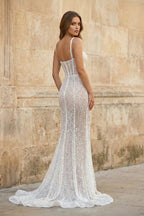Robe de mariée ivoire coupe sirène à décolleté cœur ornée de sequins - Harana