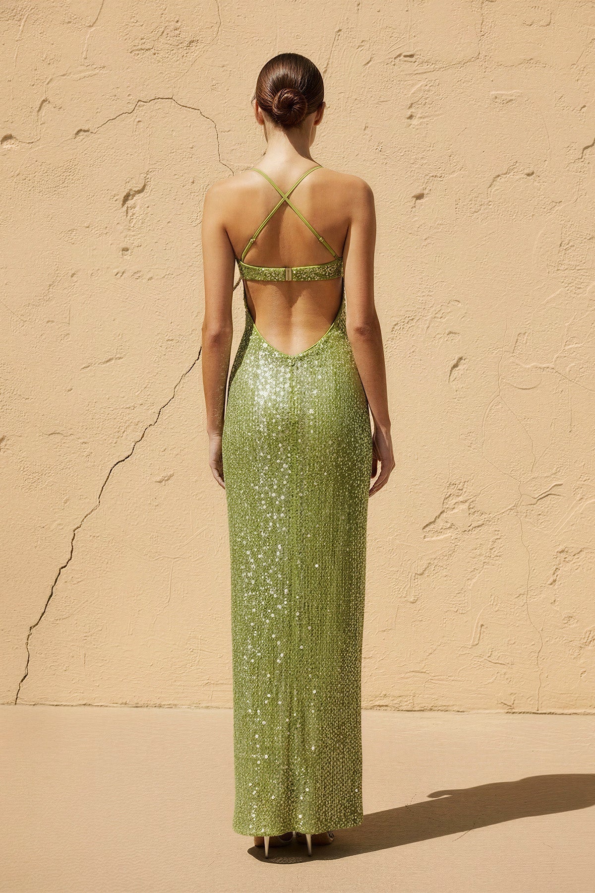 Robe longue matcha pailletée décolleté cœur - Harana
