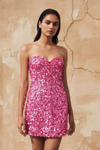Robe courte fuchsia pailletée décolleté cœur - Harana