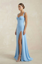Robe longue bleu ciel satinée décolleté cœur avec fente - Harana