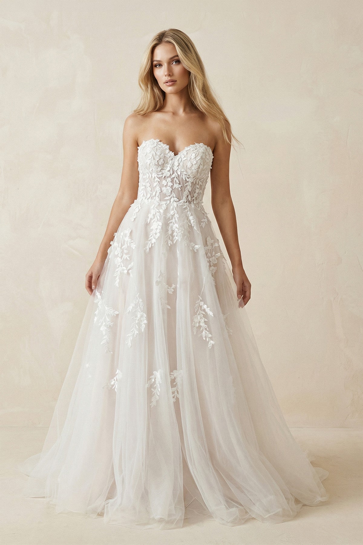 Robe de mariée ivoire courte sans manches en tulle coupe trapèze - Harana