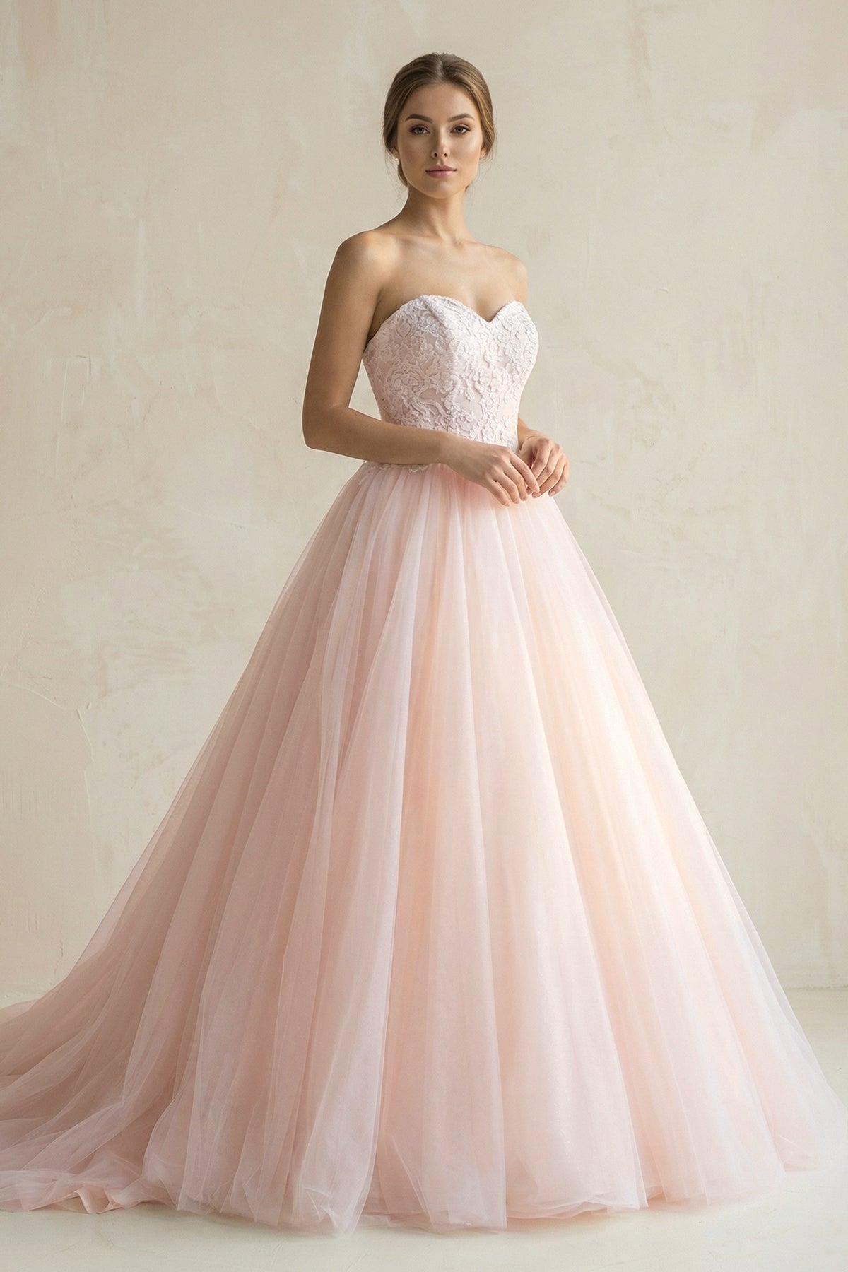 Robe de mariée rose courte sans manches à dentelle en tulle - Harana