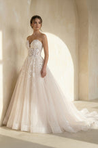 Robe de mariée white & nude longue sans manches en tulle - Harana