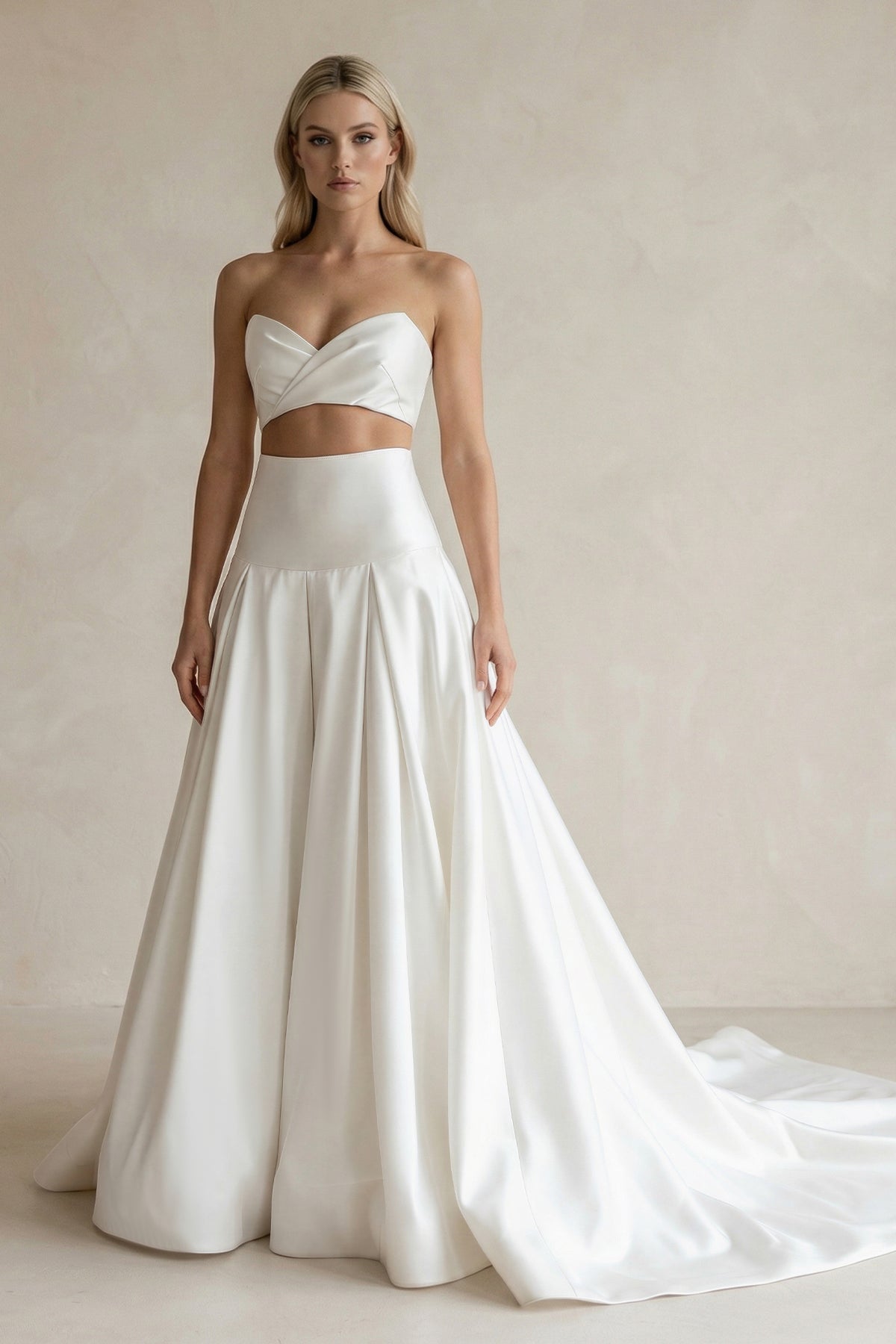 Robe de mariée blanche trapèze en satin décolleté cœur sans manches - Harana