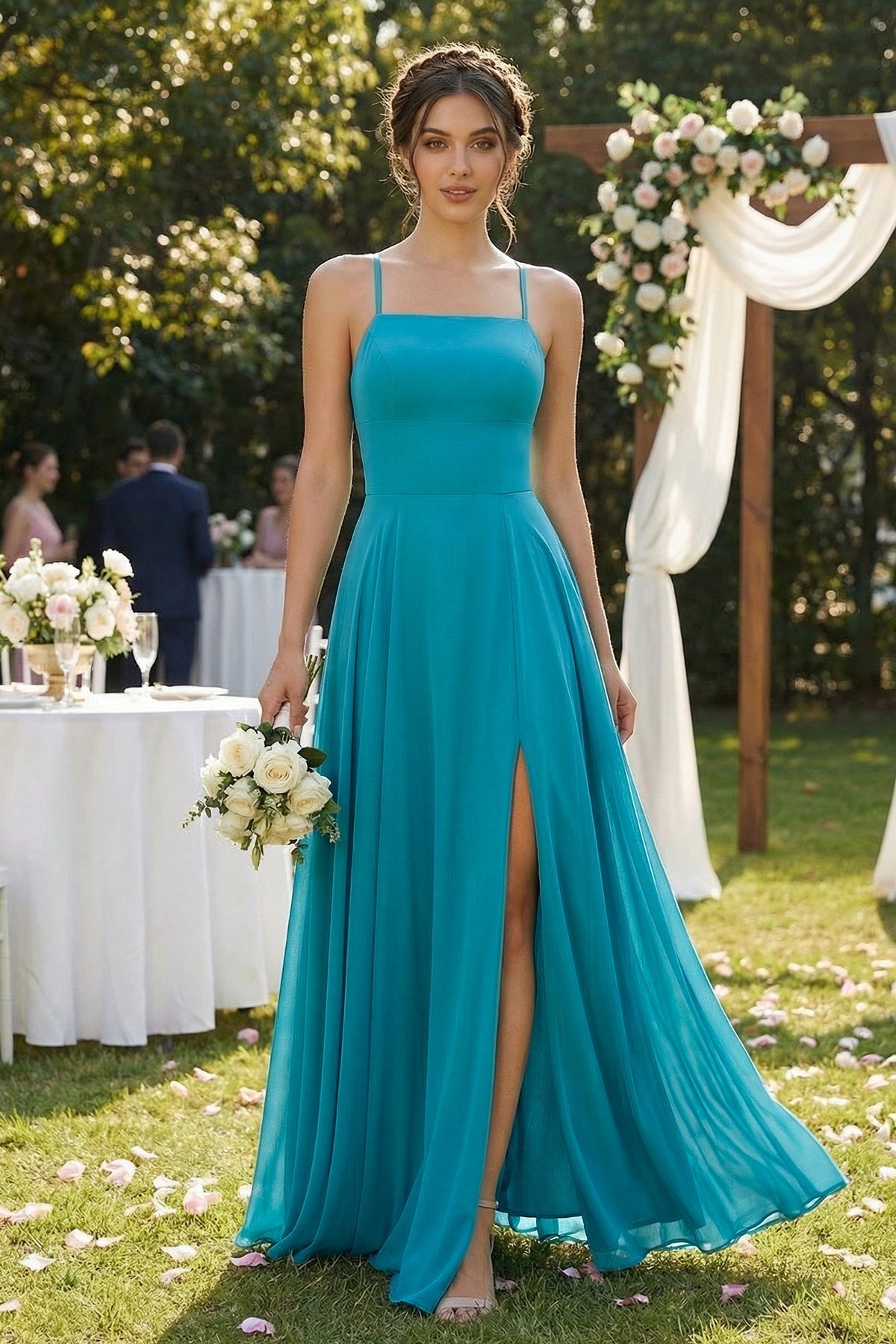 Robe demoiselle d’honneur blue jay longue à fines bretelles sans manches avec fente - Harana