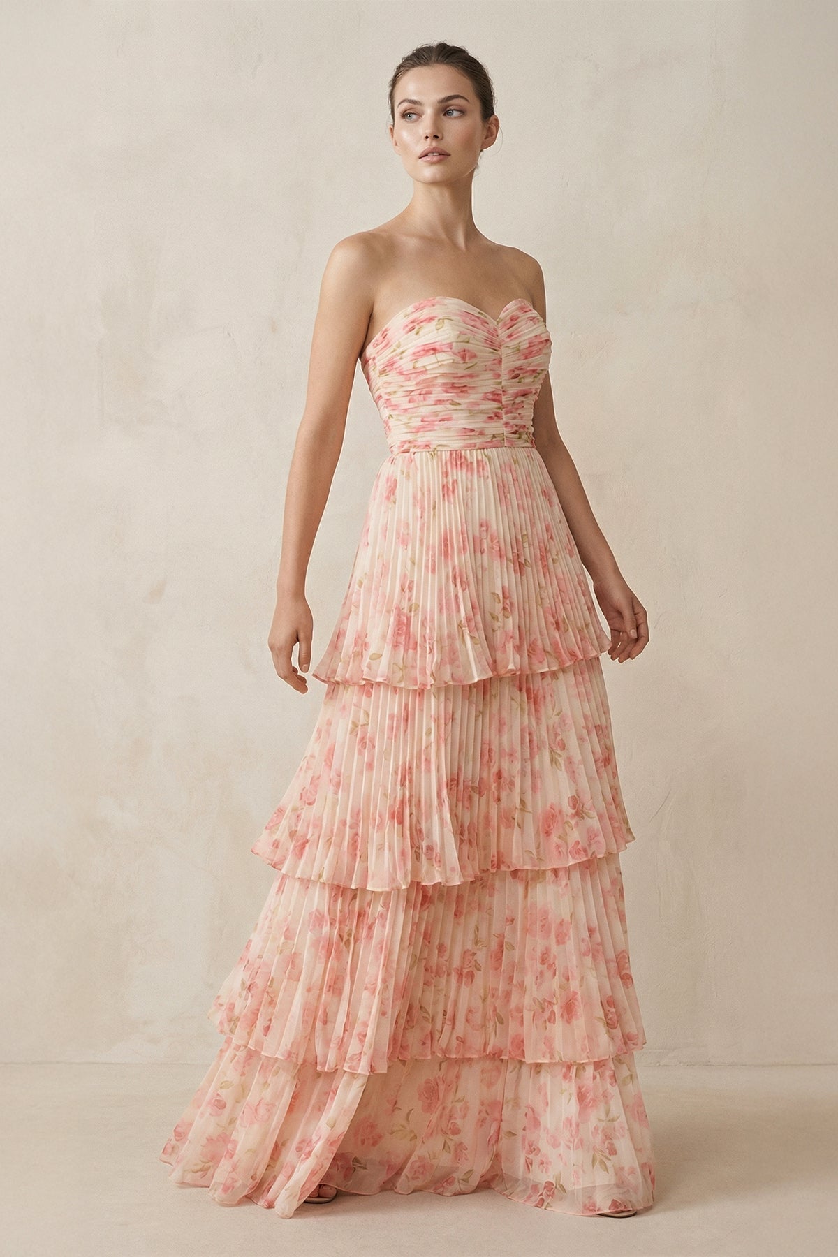 Robe demoiselle d’honneur pink floral longue sans manches plissée à volants - Harana