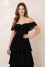 Robe noire longue en mousseline à épaules dénudées plissée - Harana